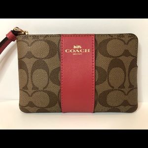 *****SOLD*****Signature Coach Wristlet